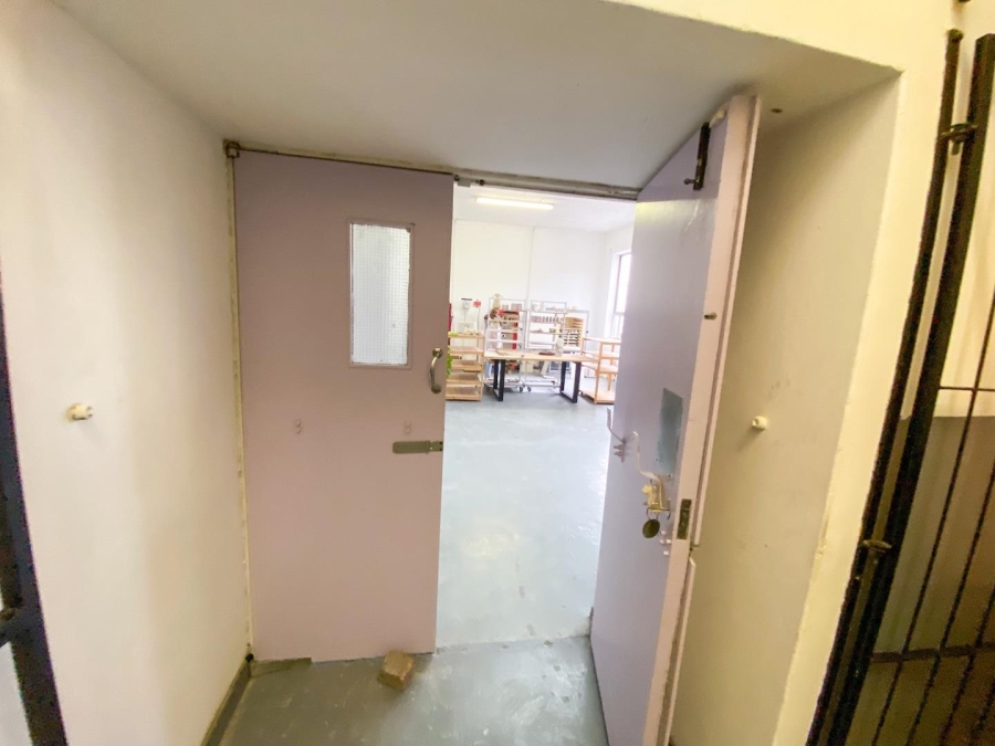 To Let commercial Property for Rent in Woodstock Western Cape